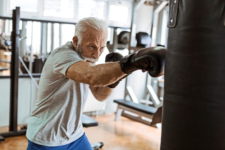 Man boxing