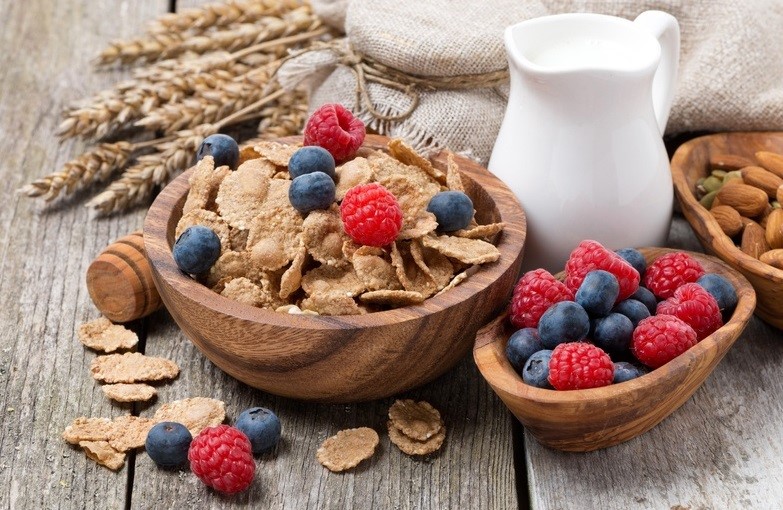 Whole grain cereal with fruit